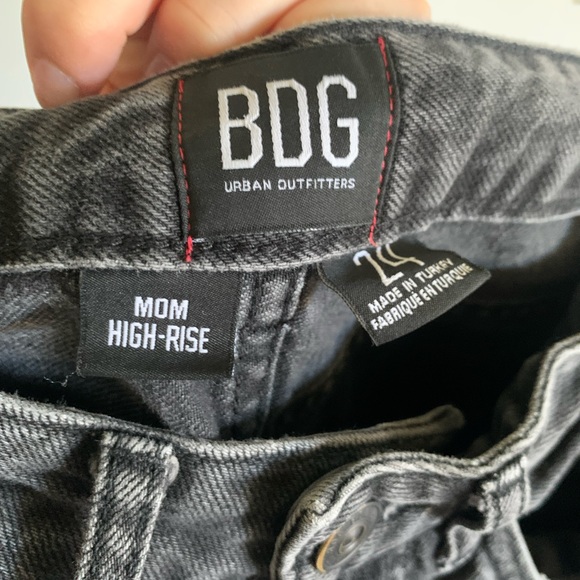 Urban Outfitters BDG Washed Black Mom High-Rise Straight Leg Boho Jeans Size 24 - Picture 7 of 7
